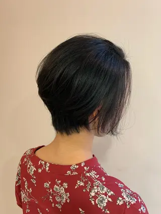 ショート 顔まわりカット✄ ベージュカラー🧸のヘアスタイル