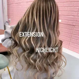 ロング カラー エクステ🩵ブリーチ 韓国ヘア🩵KAEのヘアスタイル