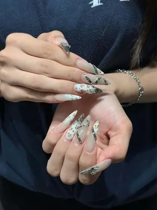 ネイル Julli ジュリのネイルデザイン