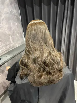 カラー nameless miichiのヘアスタイル