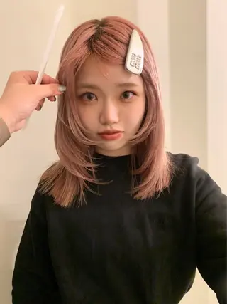 セミロング カラー 落合希 Olivebeigeのヘアスタイル