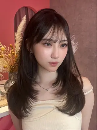 ロング 渋谷🩵 髪質改善🫧艶カラーのヘアスタイル