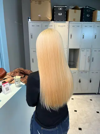 ロング カラー ブリーチカラー 🩵MIZUKIのヘアスタイル