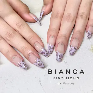 ネイル One’Ness Nana🤍のネイルデザイン