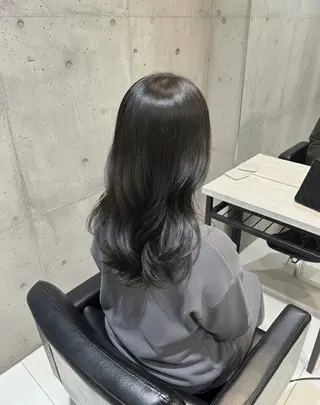 ロング カラー SERA / TAIGAのヘアスタイル