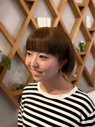 ショート ELLE&SALLY 塩田のヘアスタイル
