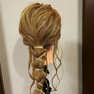 ロング カラー ヘアアレンジ 心斎橋眉毛サロン 🪽アイブロウの眉毛・アイブロウイメージ