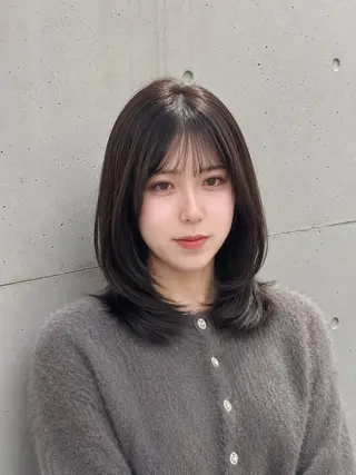 ミディアム カラー 白髪ぼかし/レイヤー 表参道/ヒロキのヘアスタイル