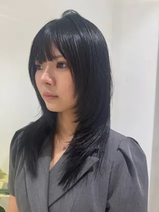 セミロング 佐々木 悠安のヘアスタイル