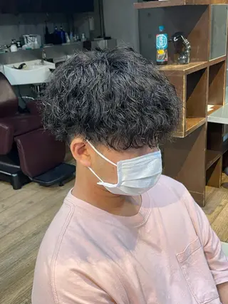 パーマ メンズ 関根 萌花のヘアスタイル