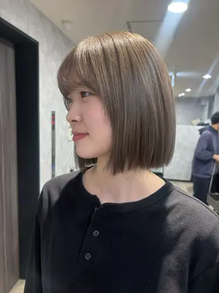 ショート 🌐NATSUMI 🌐【寒色カラー】のヘアスタイル