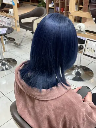 カラー Blossom 竹内のヘアスタイル