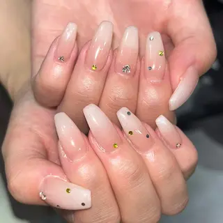 ネイル 🪐富島彩夏 /海外nail🪐のネイルデザイン