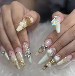 ネイル ANH NAIL ゴテゴテ専門店💎のネイルデザイン