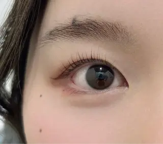 マツエク・マツパ 畑 瑠心のヘアスタイル