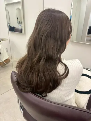 ロング カラー N゜jillva ナンバージルバのヘアスタイル