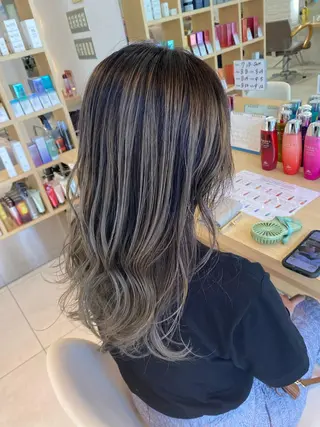 ロング ハイトーン/メンズ 水野翔太のヘアスタイル