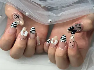 ネイル Queennail 北堀江AYAのネイルデザイン