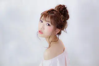 ミディアム セミロング カラー ヘアアレンジ 髪質改善、エクステ 山口卓哉のヘアスタイル