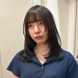 ミディアム レイヤー/ベージュ / tomoe🤍のヘアスタイル