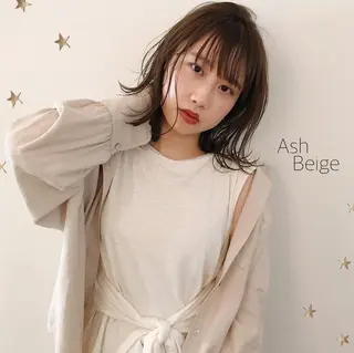 ミディアム カラー 市川 千夏のヘアスタイル