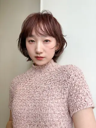 ショート カラー 玉城 琴音のヘアスタイル