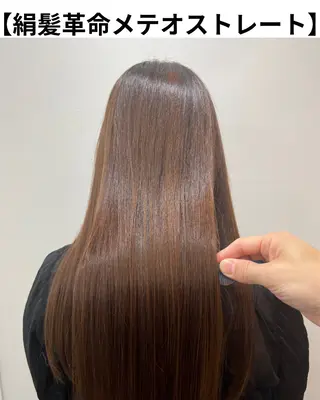 セミロング ウィステリア アネックスのヘアスタイル