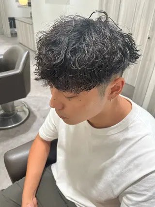 パーマ メンズ 吉見 涼のヘアスタイル