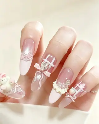 ネイル Dyo Nail_Royalのネイルデザイン