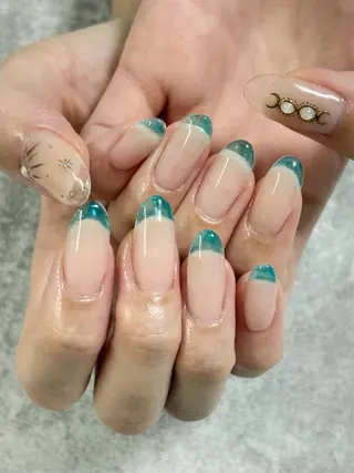 ネイル FIORITURA Maikoのネイルデザイン