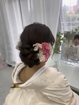 ヘアアレンジ ヘアセットメイク専門 ダーリンダーウィンのヘアスタイル