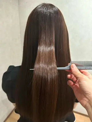 セミロング ✂️秋葉原 🤍YURI🤍のヘアスタイル