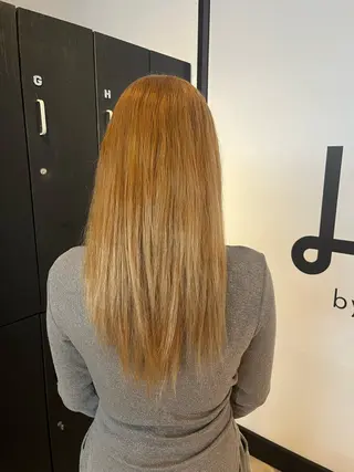 ロング 水戸/ブリーチカラー 中山りくのヘアスタイル