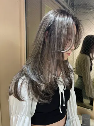 ロング カラー ヘアアレンジ 韓国🤍ワンホンヘア みかん🇨🇳のヘアスタイル