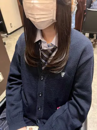 ロング 白髪ぼかしハイライト 🌼阿部まちこのヘアスタイル
