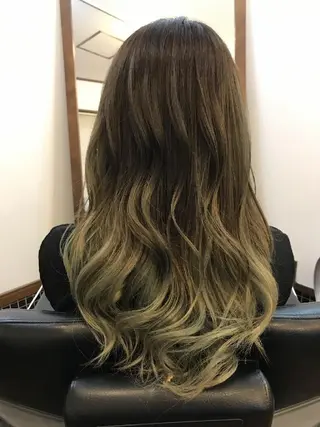 カラー ロング 大山 雅矢のヘアスタイル