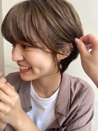 ショート カラー ✨艶髪✨ 奈須晴香のヘアスタイル