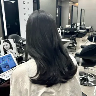 セミロング カラー 新宿/顔周りカット/ レイヤー/がっきーのヘアスタイル