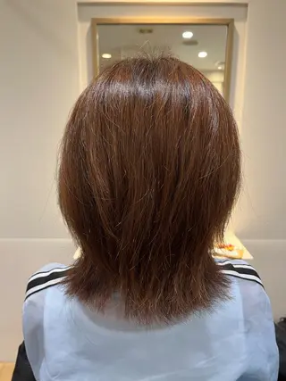 ミディアム 小鴨 美佳のヘアスタイル