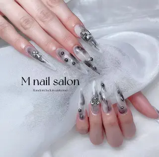 ネイル M🌷nail 長さだし専門店のネイルデザイン