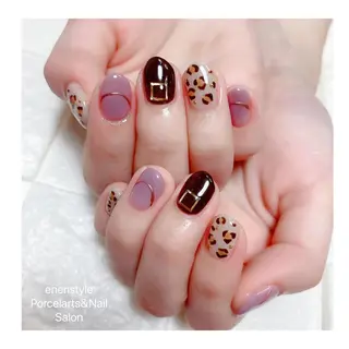 ミディアム ネイル 🐾enen style 🐾のネイルデザイン