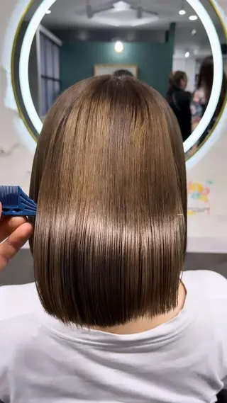 ロング カラー 髪質改善・縮毛矯正 特化・ユウシンのヘアスタイル