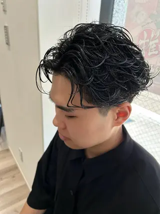 カラー パーマ メンズ 片山 仁のヘアスタイル