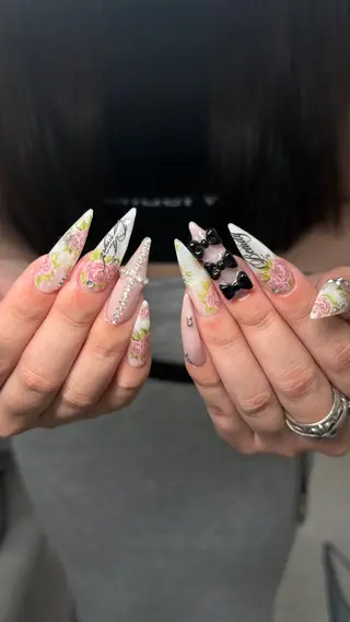 ネイル 🍓個性派ネイル🎶 /Komachi❤️のネイルデザイン