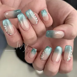 ネイル nail salon Ivy【放出】のネイルデザイン