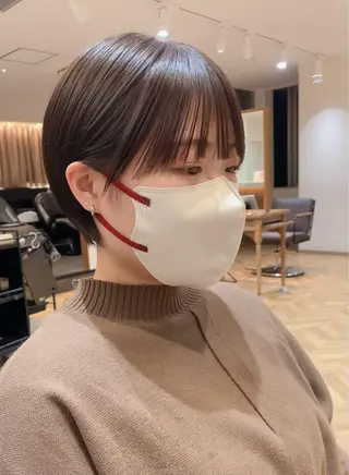 ショート かえ🩶韓国ボブ🎀 透明感カラー🥣のヘアスタイル