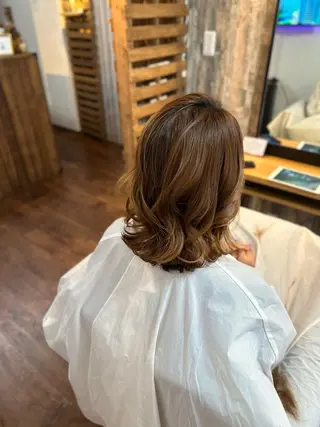 ミディアム Luzir⭐︎ GEN⭐︎のヘアスタイル
