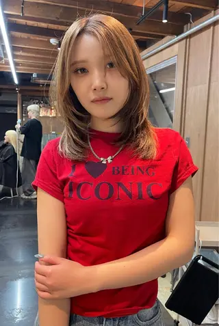 セミロング 三浦 ふたばのヘアスタイル