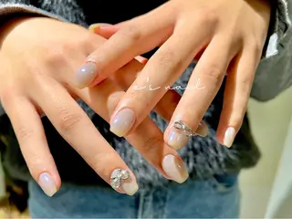 ネイル e’s nail Lumièreのネイルデザイン