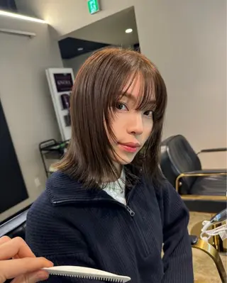 ミディアム 川内 樹のヘアスタイル